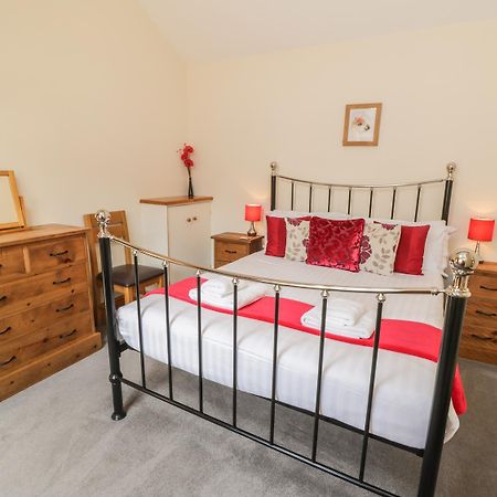 Kitchen Cottage Sutton  Екстериор снимка
